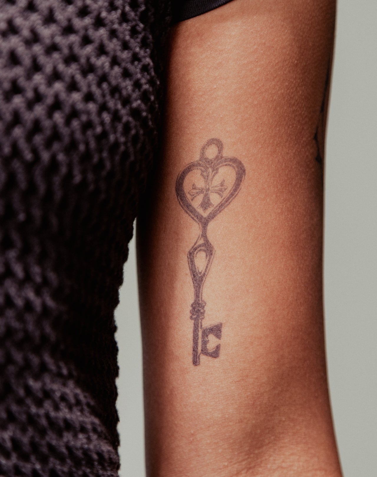 Codebreaker Temporary Tattoo Lasts 1-2 Weeks – EZINK™