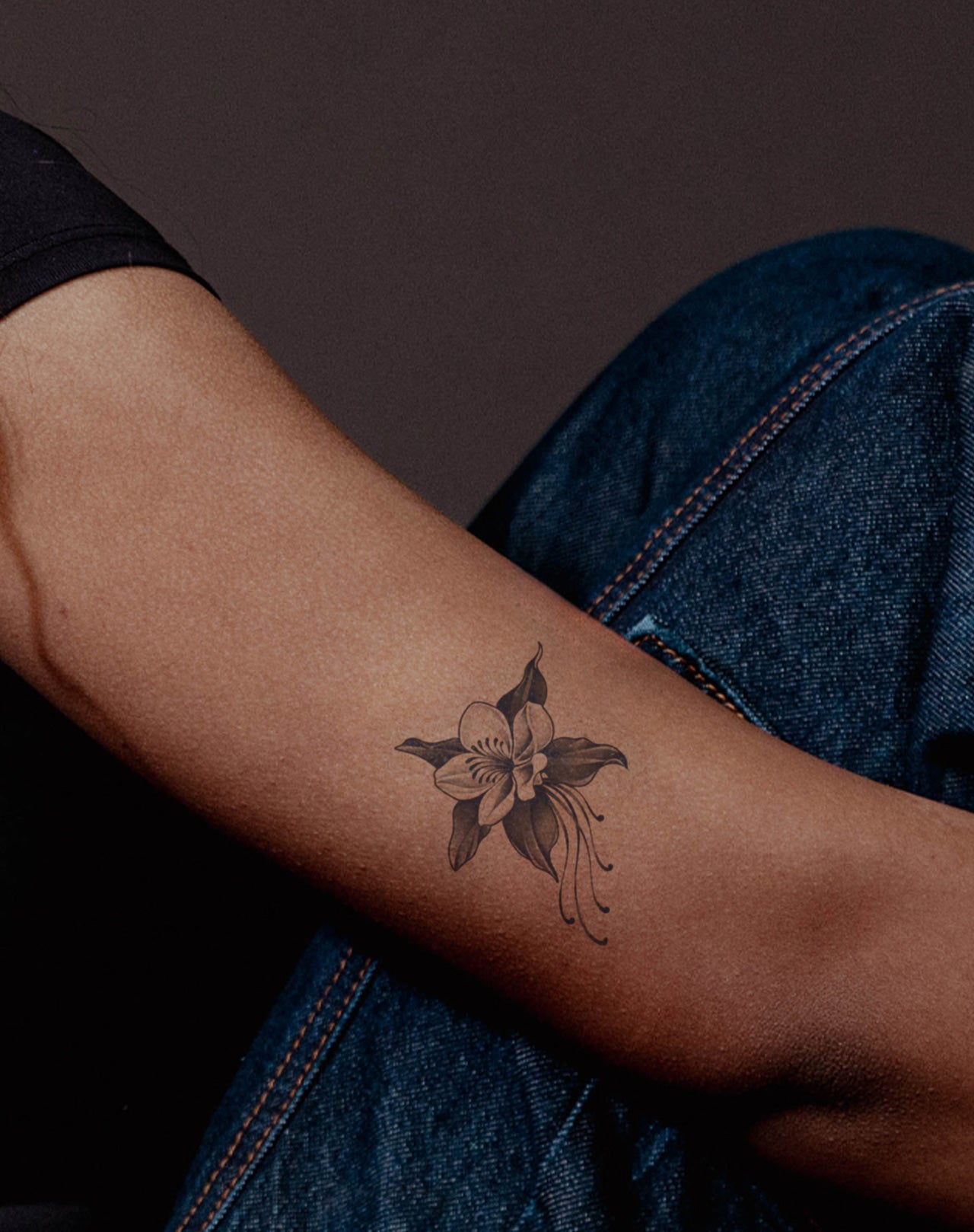 Twilight Lily Temporary Tattoo Lasts 1-2 Weeks – EZINK™