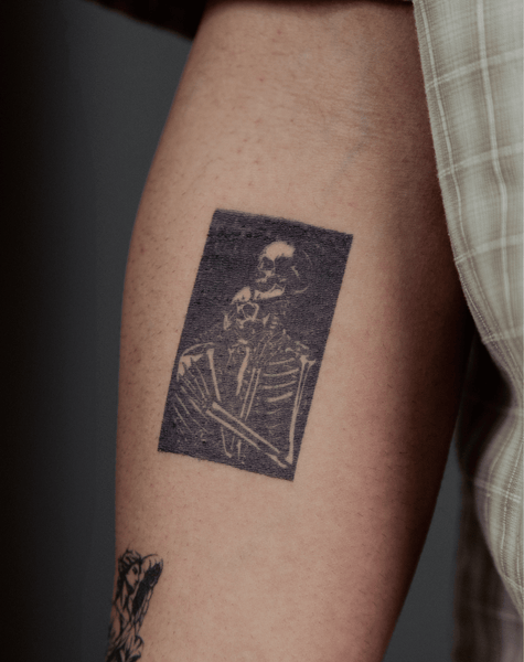 Deadlock Embrace Temporary Tattoo Lasts 1-2 Weeks – EZINK™