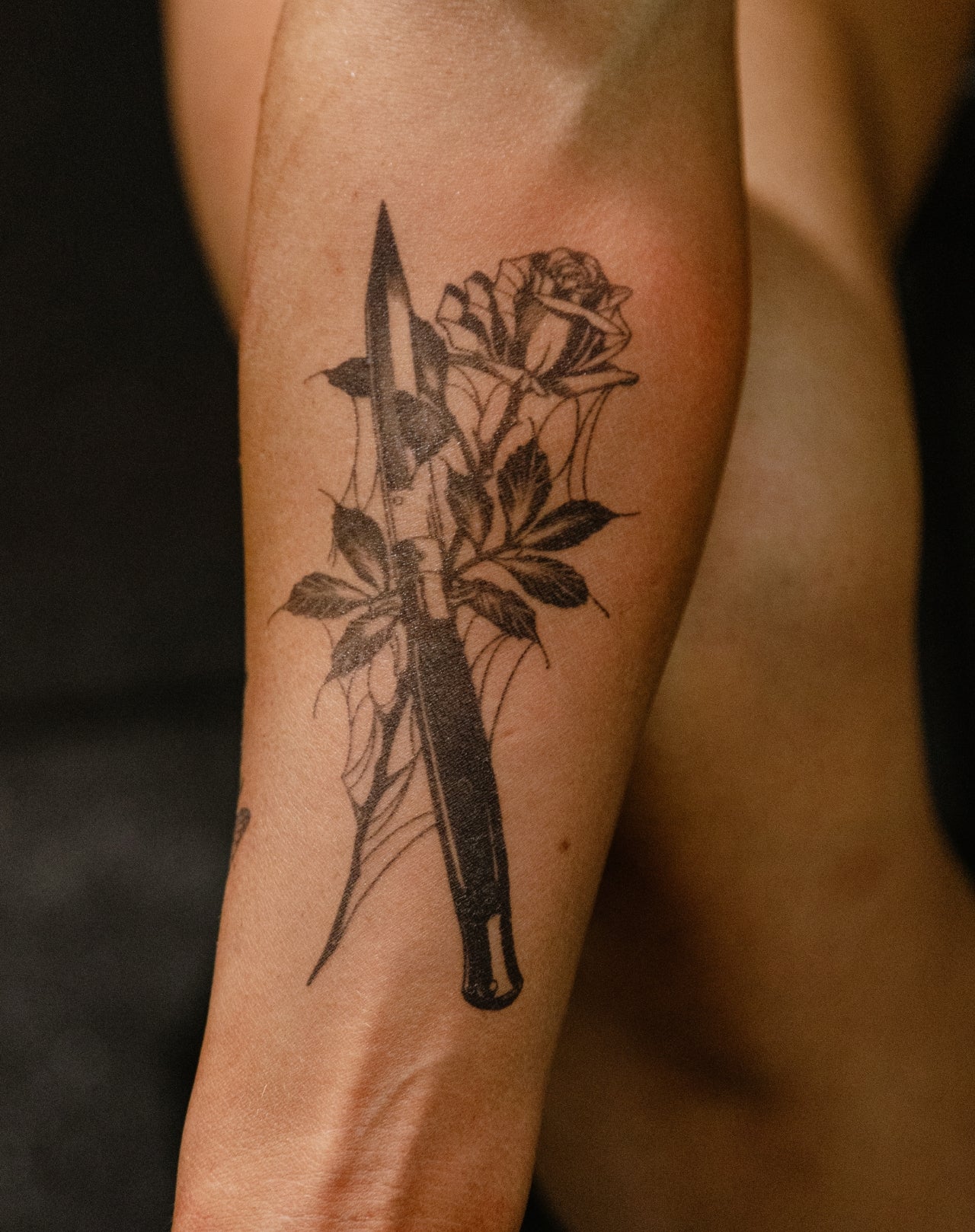 Flip Knife & Rose