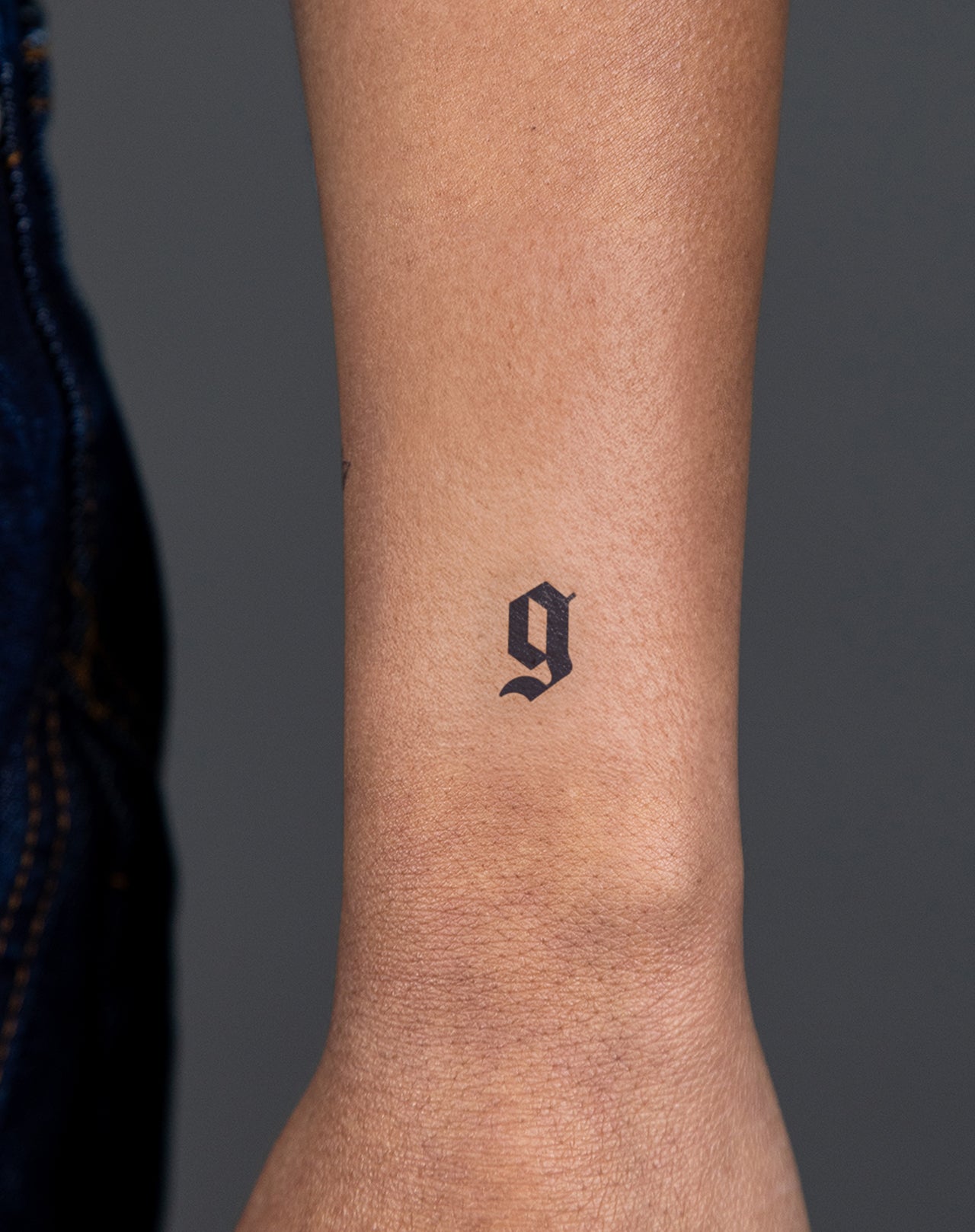 g